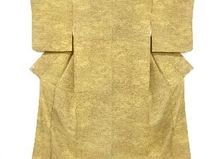 寺院に草花模様小紋着物